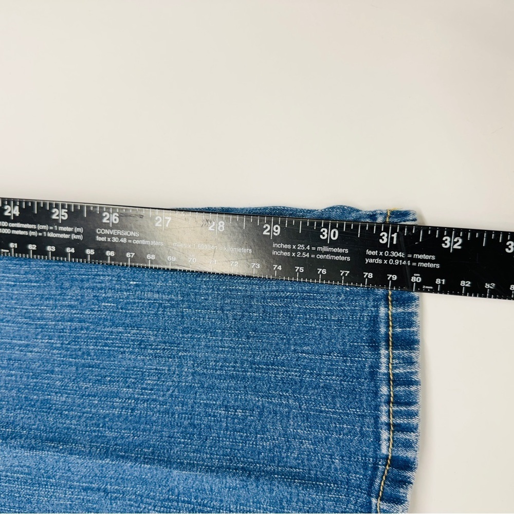 Levi's Women's Perfectly Slimming 512 Light Blue Boot Cut Jeans Size 12 Medium - Picture 12 of 14